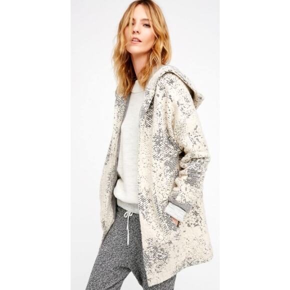 FREE PEOPLE Knit Jacquard Cozy Hooded Dolman Sweater Jacket Size L - Picture 1 of 8